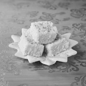Malai Barfi ( Kalakand )