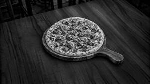 Spicy Chicken Tikka Pizza (8")
