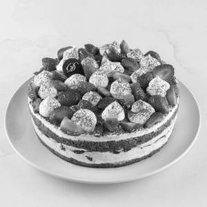 Strawberry Tiramisu Gateau