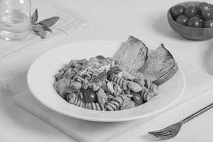 Chicken-Creamy Tomato Pasta
