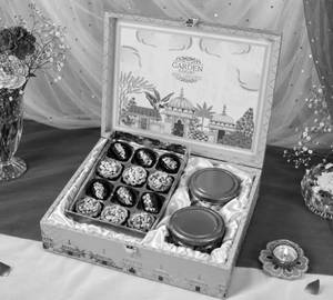 The Regal Celebration Box Hamper