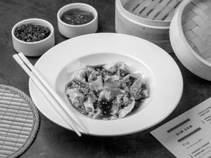 Chicken Roll With Black Pepper Sauce Dim Sum (4 Pcs)
