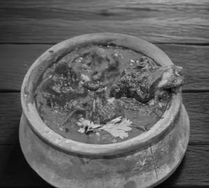 Champaran Chicken Handi Per Piece 