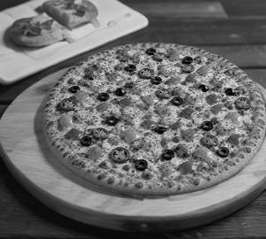 Radhya Veg Pizza