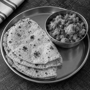 Plain Roti (4Pcs) With Seasonal Vegetable