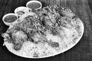 Hyderabadi Chicken Dum Bucket Biryani