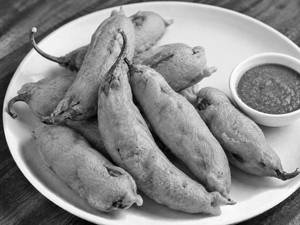 Mirch Pakoda 100 Gram