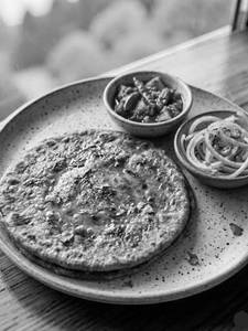 Palak Paratha [2 Pieces]