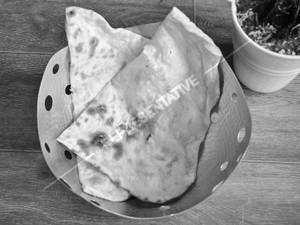 Naan ( Plain / Butter )