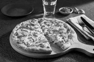 Cheese & Bell Pepper Pizza