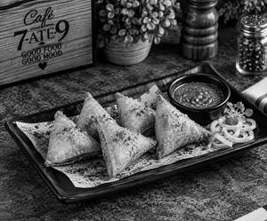 Irani Samosa