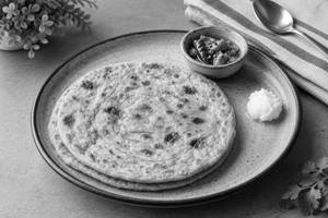 4 Pcs Plain Paratha with Subji