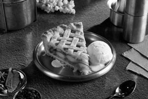 Warm Apple Pie With Vanilla Ice Cream