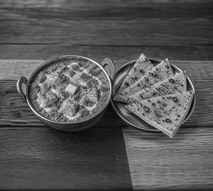Paneer Butter Masala With 4 Butter Roti