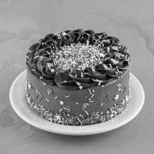 Chocolate Sprinkles Cake 750 G