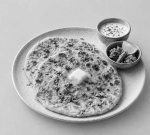 2 Pcs Paneer Paratha And Curd
