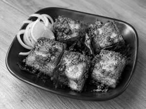 Paneer 65 ( 5 Pieces of Large Paneer Cubes)