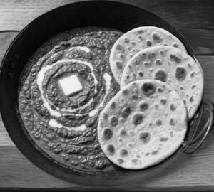 Sarson Ka Saag + 3 Butter Tawa Roti+ Salad+ Butter