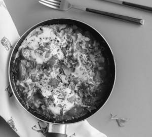 Spicy Shakshuka With Bread