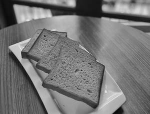 Brown Bread (4 Slices)