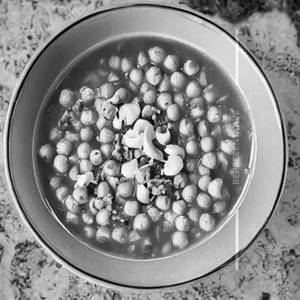 Spicy Cream Of Green Peas
