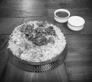 Hyderabadi Lazeez Bhuna Murgh Biryani (Dum Chicken Biryani)(Spicy)