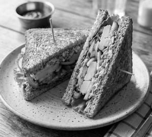 Veg Cheesy Sandwich