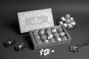 Motichoor Laddu