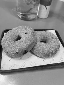 Noa Caramalised Onion Bagel (2 pcs)
