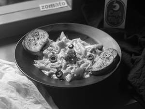 White Sauce Pasta