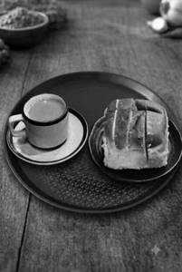 Tea With Bun Maska