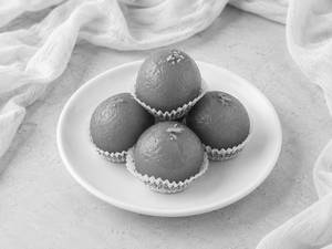 Dry Gulab Jamun [Pcs]