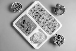 Desi Dal Tadka Lachha Paratha (2 Pcs) Bowl
