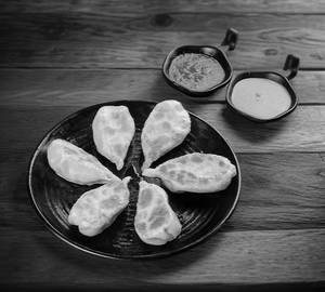 Veg Pan Fried Momos 8-Pcs
