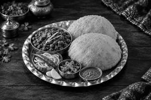 Chole Bhature Full