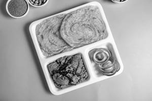 Kadhai Chicken Lachha Paratha (2 Pcs) Bowl