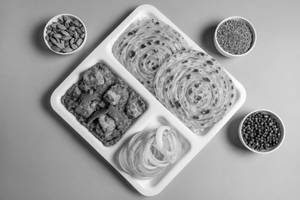 Kadhai Paneer Lachha Paratha (2 Pcs) Bowl