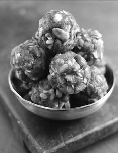 Dry Fruits Laddu (250 Grams)