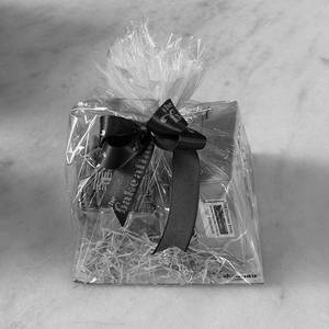 Almond Wonder Hamper