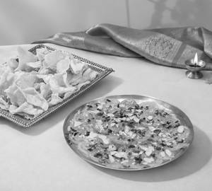 Jalebi ( 250 Gm ) + Papdi ( 200 Gm )