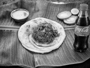 Mutton Keema Chettinad Wrap + Coke 250ml