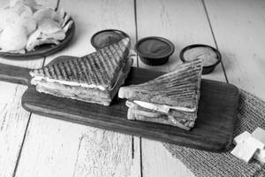 Jain Veg Paneer Grilled Sandwich