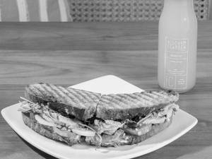 Kg Sandwich + Juice Combo/smoothie