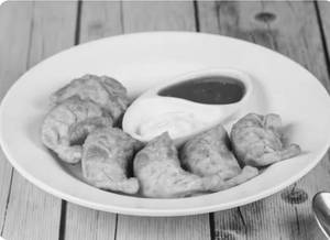 Fried Paneer Momo [8 Pcs]