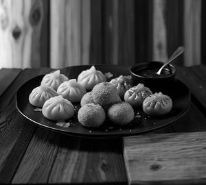 Veg momos platter