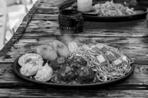 Paneer sizzler  momos