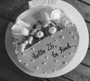 White Rose Cake(300Gms)