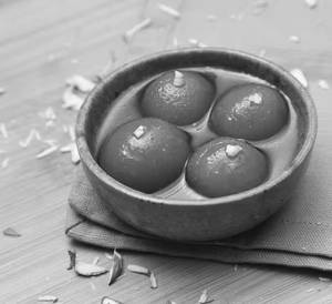 Gulabjamun (2 Pcs)