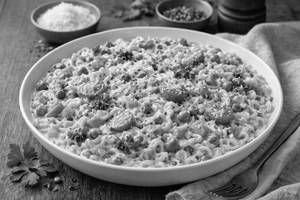Veg White Sauce Maggi