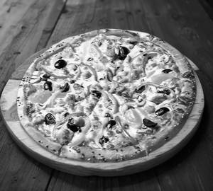 Veggie Supreme Pizza